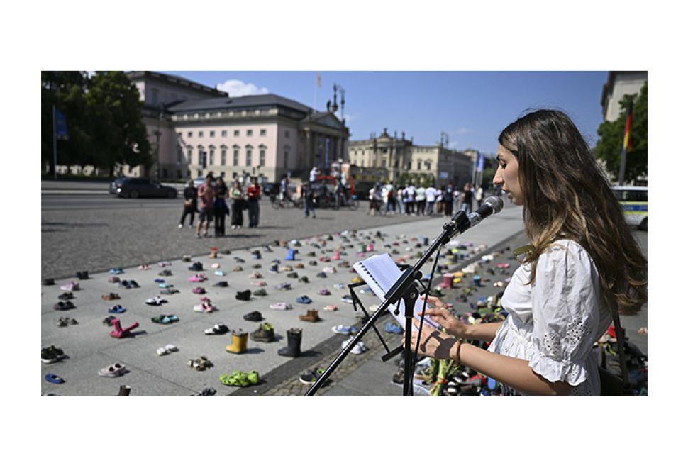 Berlin’de Gazze İçin Sembolik Anma, 15 Bin Çocuğun İsmi Okundu