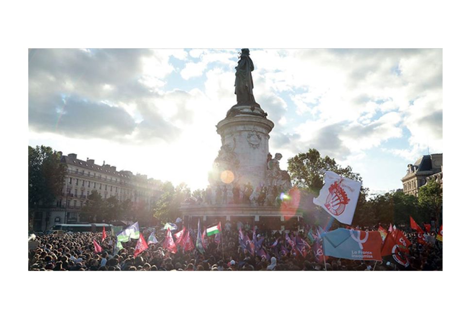 Paris Dahil Büyük Kentlerde Aşırı Sağa Karşı Protesto Gösterileri Düzenlendi