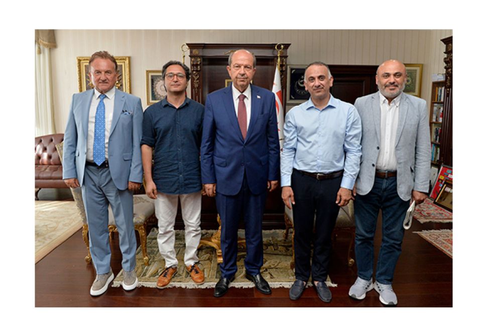 KKTC Cumhurbaşkanı Tatar’a Gazetecilerden Anlamlı Ziyaret