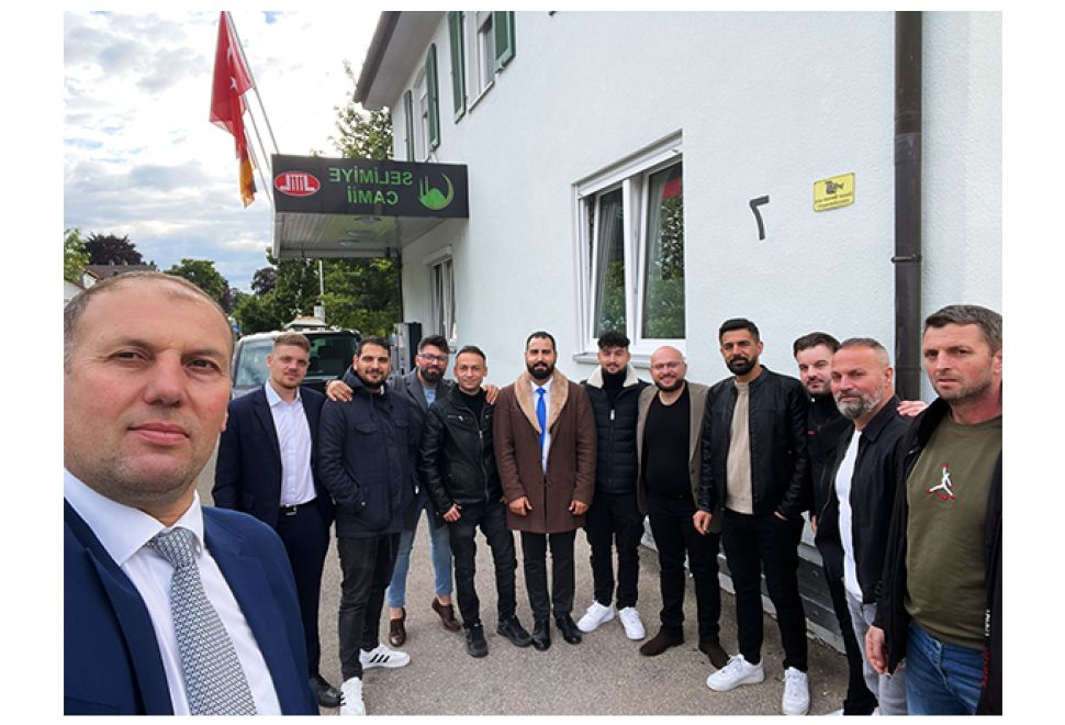 Dietenheim Selimiye Camii’de Bayram Coşkusu 