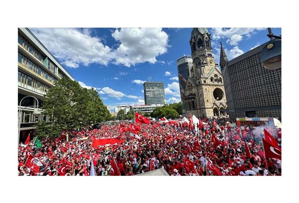 Türk Taraftarlar Hollanda Maçından Umutlu