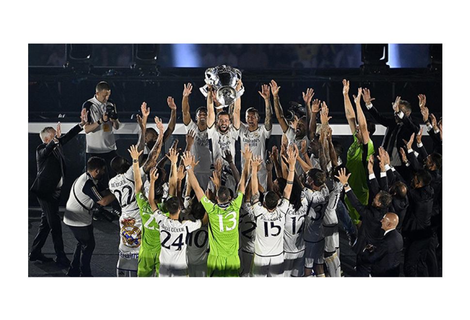 Real Madrid Yeniden Zirvede