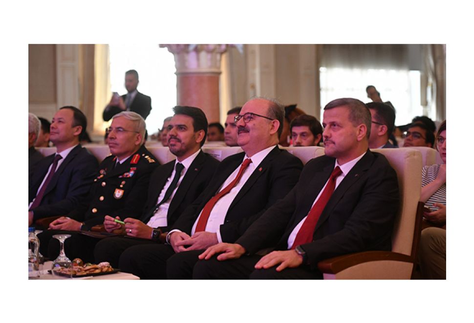 Uluslararası Öğrenciler Mezun Oldu