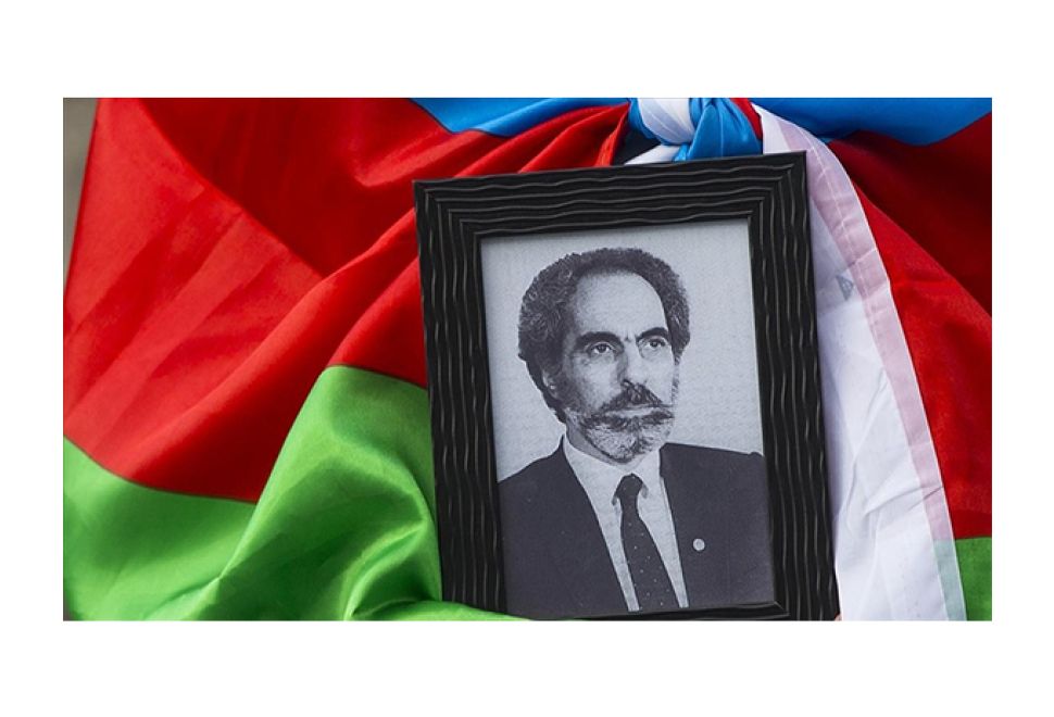 Azerbaycan’ın Bağımsızlık Mücadelesinin Lideri Elçibey’i Saygıyla Anıyoruz