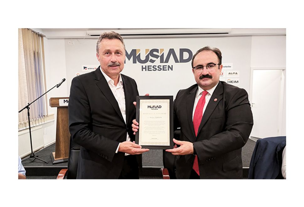 MÜSİAD Hessen'den Duygusal Veda, Başkonsolos Erdem Tunçer'e Teşekkür