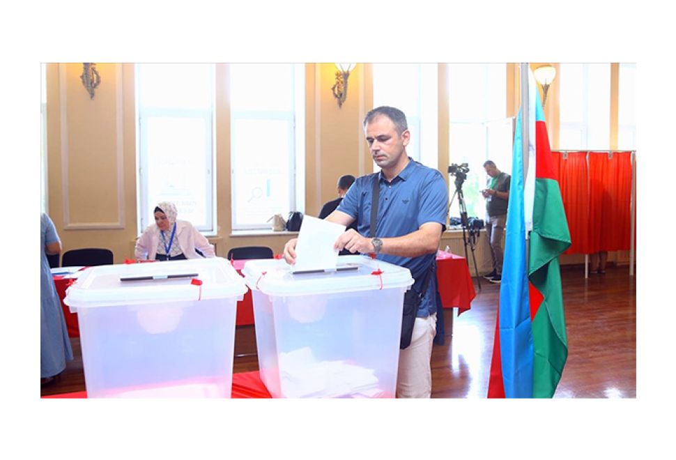 Azerbaycan'ın Tüm Topraklarında Seçim Yapılıyor