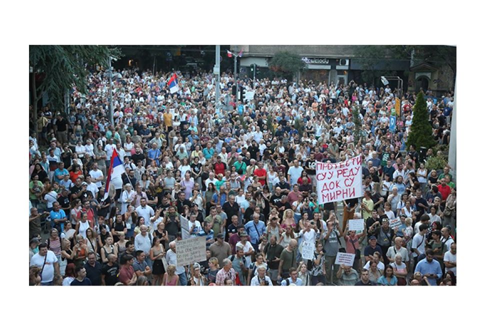 Belgrad'da Binlerce Kişi Lityum Projesini Protesto Etti 