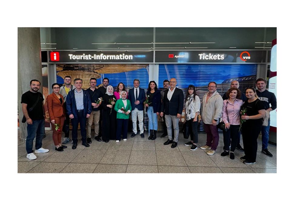 Yeni Eğitim Yılında Stuttgart'a 8 Öğretmen Geldi