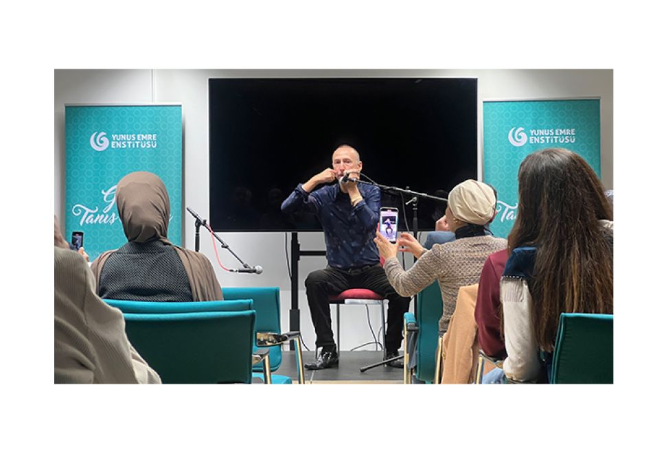 Yunus Emre Kazak Küy Müziği’ni Köln’e Taşıdı