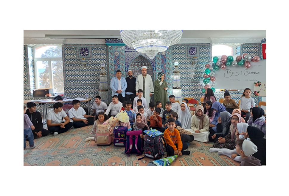 DİTİB Rastatt Merkez Camii’nde Coşkulu Bed-i Besmele Programı 