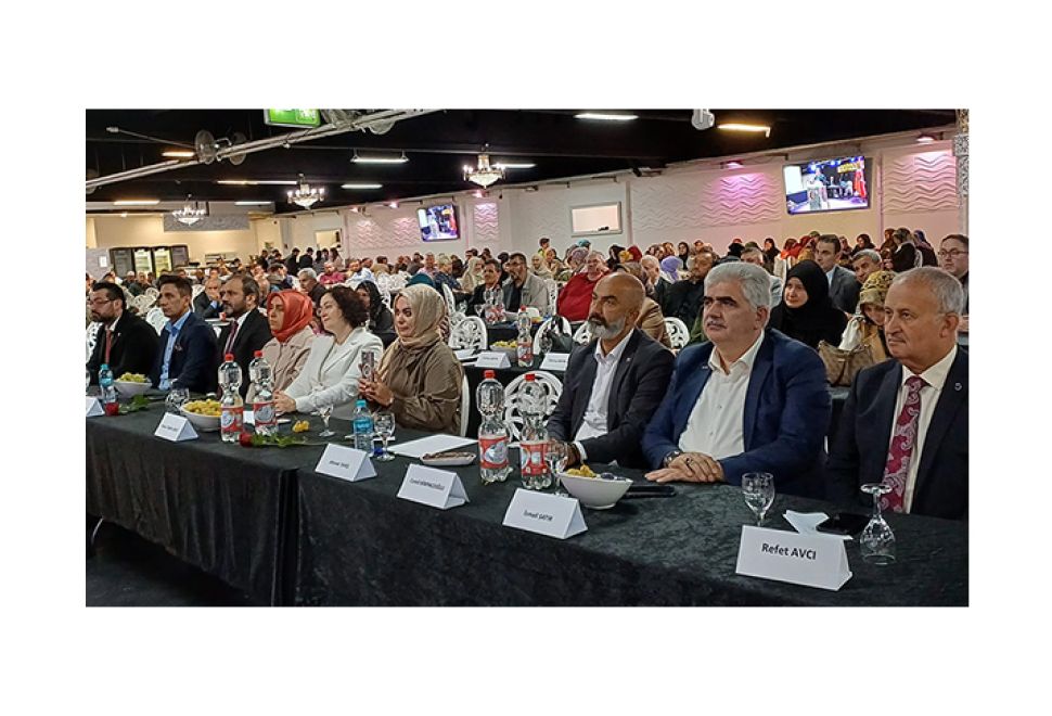 'Peygamberimiz ve Şahsiyet İnşası' Konferansına Büyük İlgi