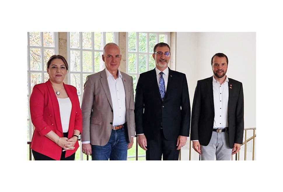 Başkonsolos İnam’dan Eğitimde İş Birliği Mesajı