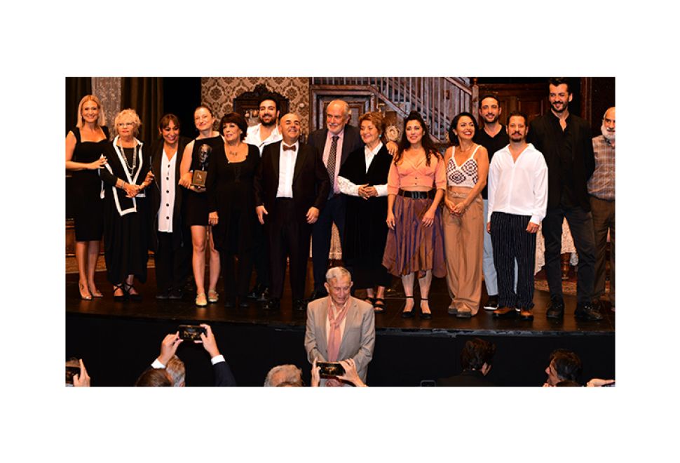 Tiyatrokare, Suna Keskin’in Sanat Yaşamına Özel Bir Gece Düzenledi