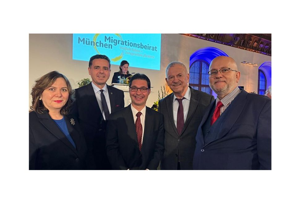 Münih Göçmenler Meclisi 50. Yılını Kutladı