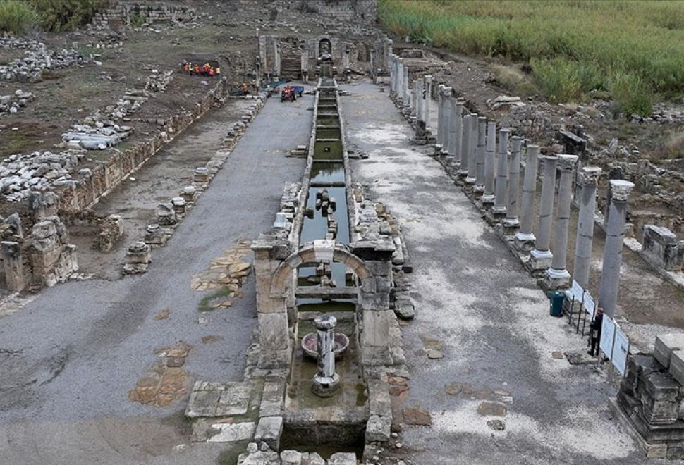 Kestros Çeşmesi’nden Yüzyıllar Sonra Su Akıyor