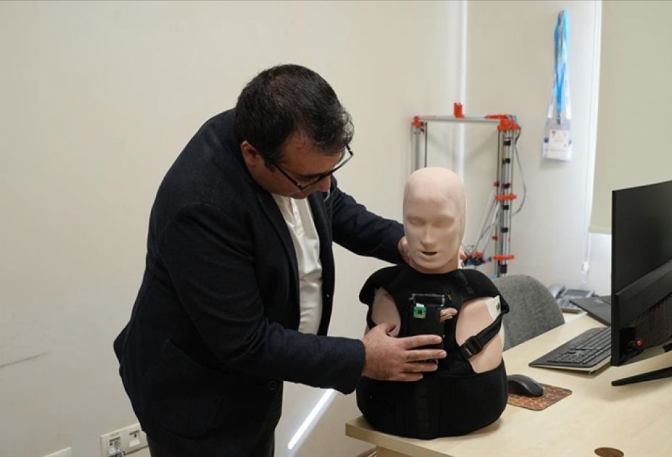 Karabük Üniversitesi'nden Görme Engellilere Özel ‘Rehber Göz’
