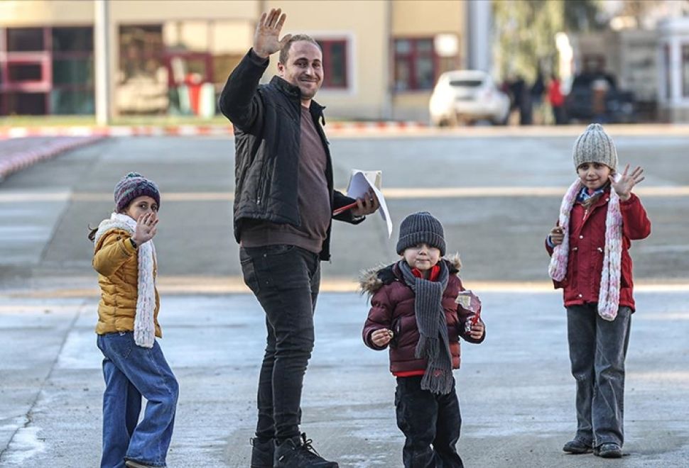 Suriyelilerin Ülkelerine Dönüşü Sürüyor