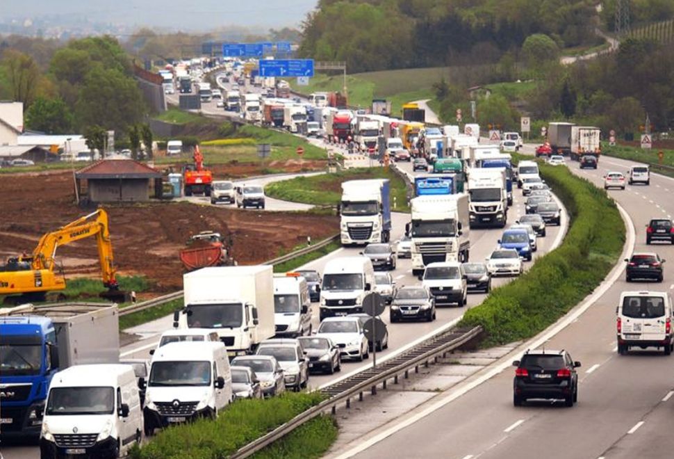 ADAC, Tatil Başlangıcında Trafik Yoğunluğu Uyarısı Yaptı