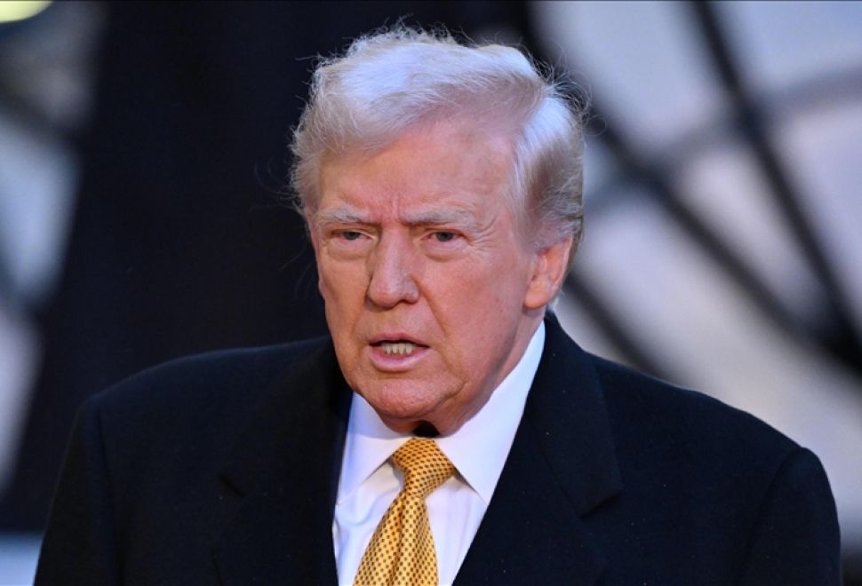 Trump, AB'ye Petrol ve Doğal Gaz Alımı İçin Tarife Tehdidi Yöneltti