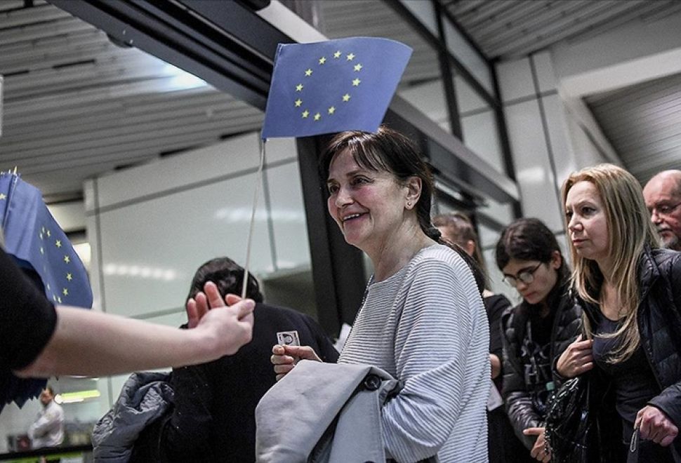 Bulgaristan ve Romanya Resmen Şengen'e Katıldı