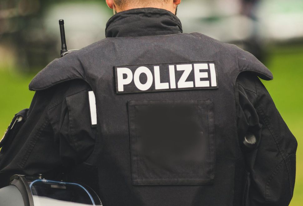 Ludwigsburg'da Sahte Polisler İş Başında, Duyarlı Bir Şoför Dolandırıcılığı Önledi