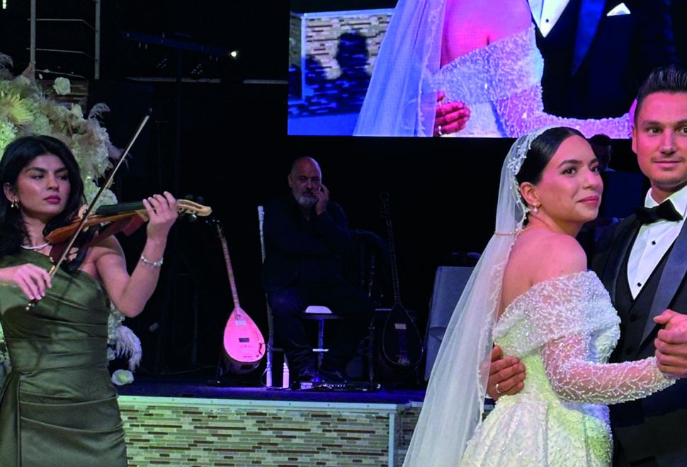 Esra Öğretmen’in Mutlu Günü