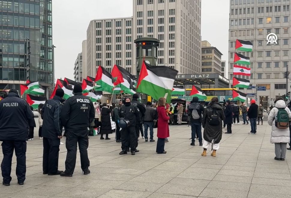 Trump'ın Filistinlileri Yerinden Etme Planı Protesto Edildi