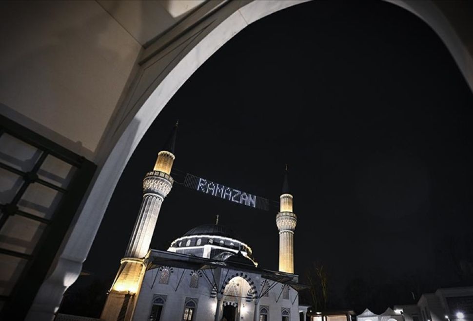 Almanya Liderlerinden Müslümanlara Ramazan Tebriği