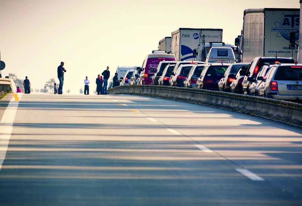 A6 Otoyolu'nda Ters Yönde Giden Araç Kazaya Sebep Oldu, 2 Ölü 