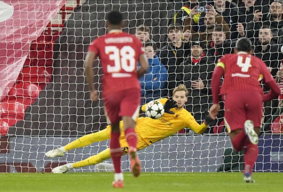 UEFA, Çift Vuruş Kuralını Gözden Geçirecek!