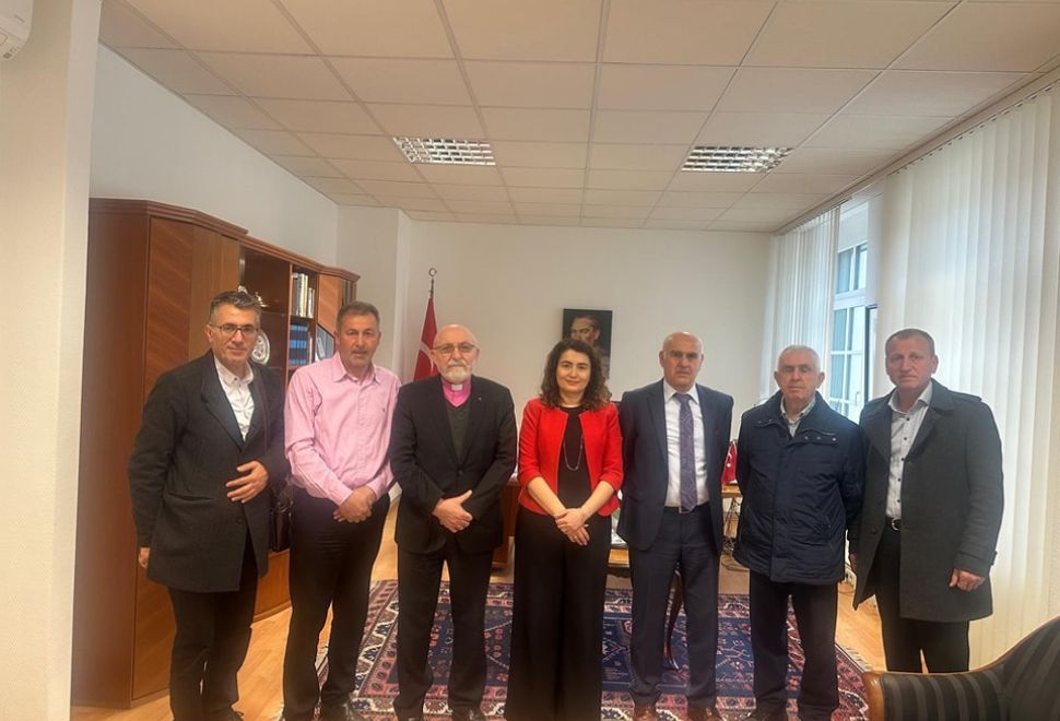 Göppingen Süryani Ortodoks Kilisesi Temsilcilerinden Stuttgart Başkonsolosluğu’na Ziyaret