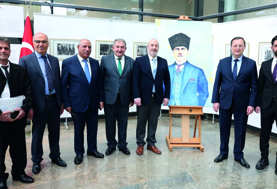 Berlin Büyükelçiliği’nde ‘Türk-Alman Belgesel Sanat Koleksiyonu 2025’ Sergisi Açıldı