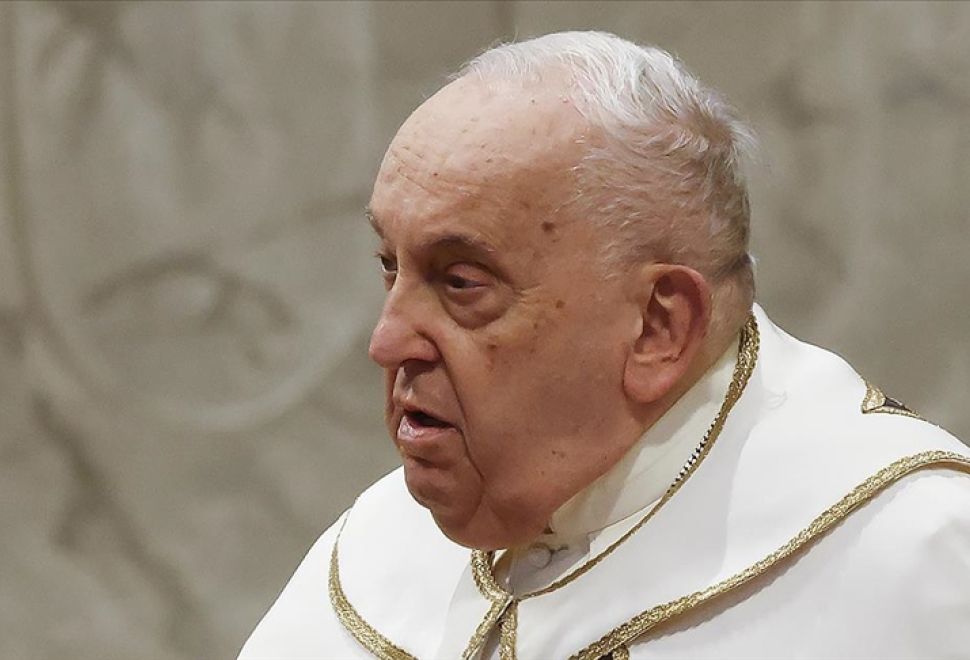 Papa Franciscus Hayatını Kaybetti