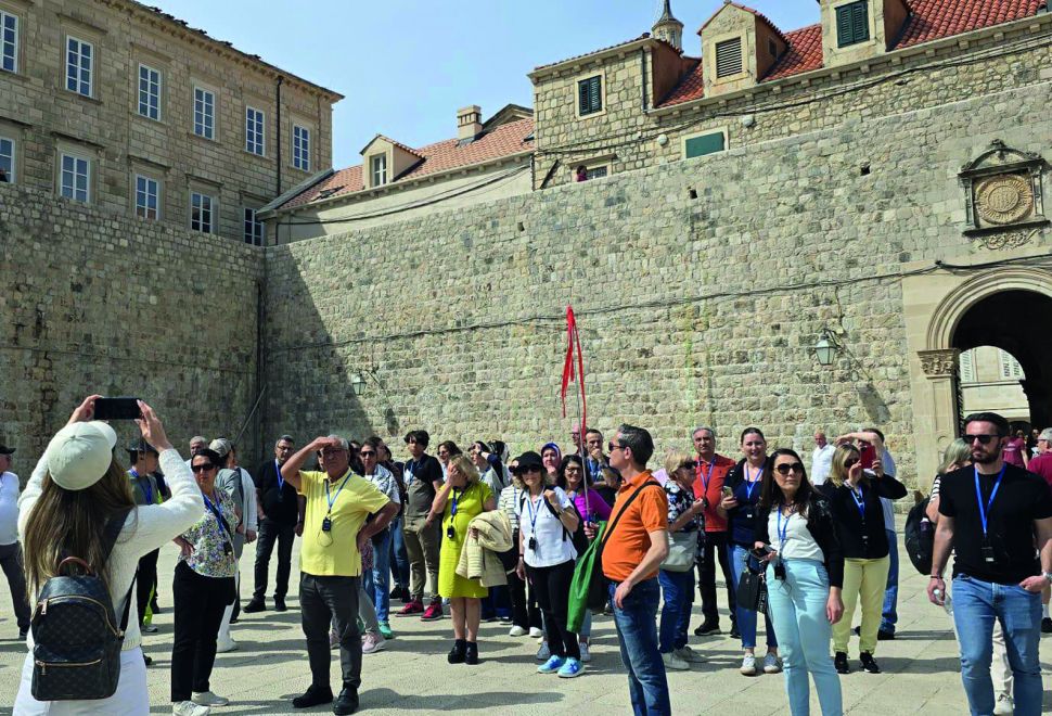 Balkanlarda SUTHOT Rüzgârı Esti