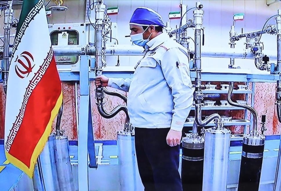 İran’a Rusya Kredisiyle Nükleer Santral