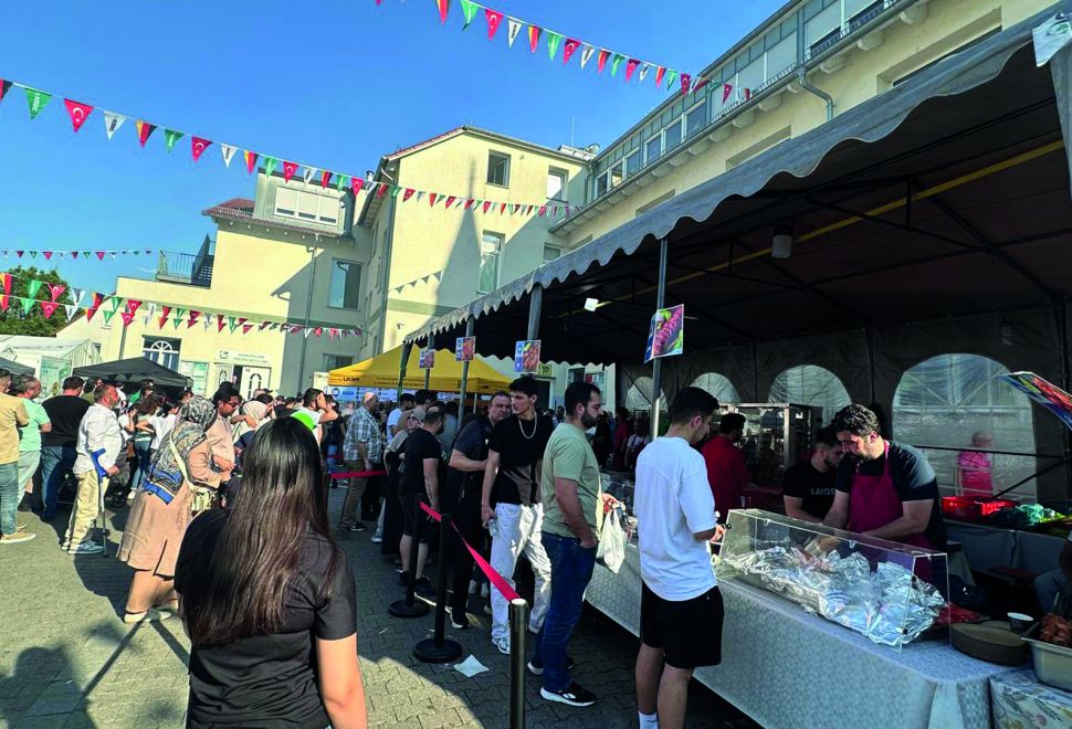 Heilbronn Fatih Camii’n de Kermes Coşkusu