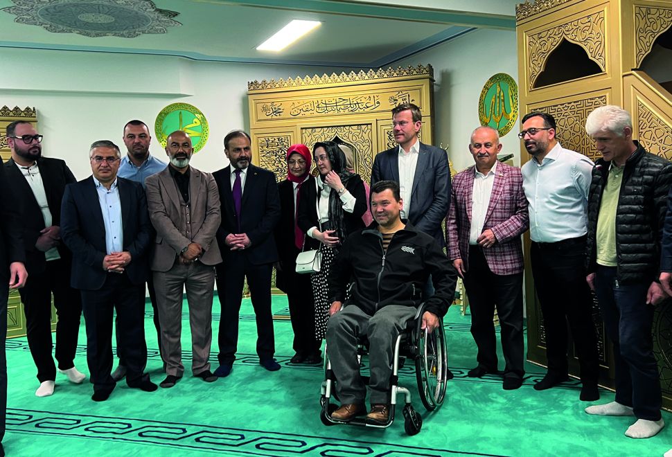 Nürnberg’de Aksa Camii’ne Engelli Asansörü