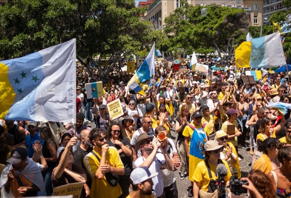 Kanarya Adaları’nda Turizm Protestosu