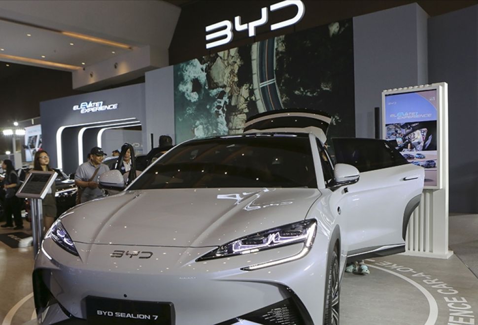 Çinli BYD, Avrupa’da Tesla’yı Geçti