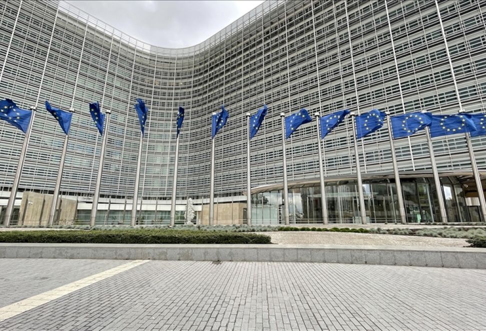 AB Komisyonu'ndan ABD'ye Sert Mesaj