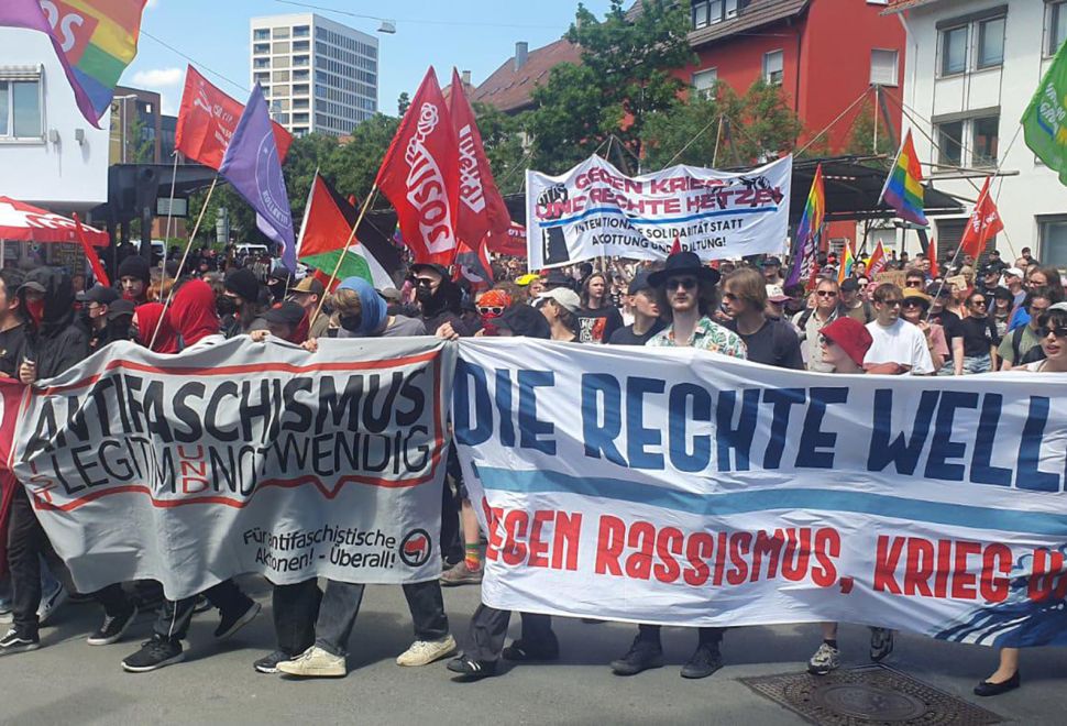 Reutlingen'de Ayrı Ayrı Yürüyüşler, Gerginlik Yok, Yoğun Önlem