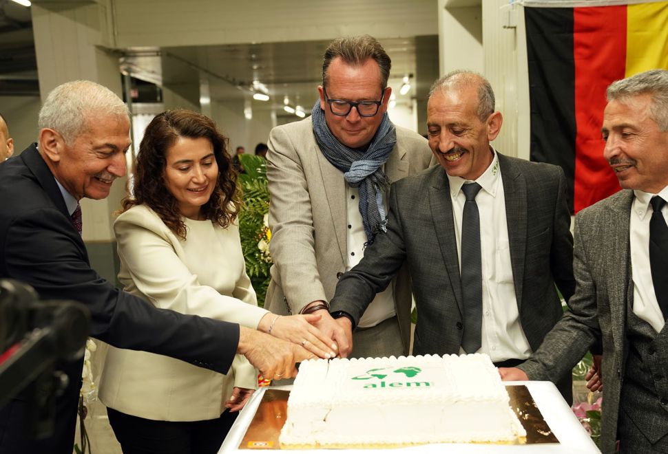 Stuttgart'ta Büyük Açılış, ‘64 Yıllık Göç Serüvenimiz Artık Yerli Olmaya Dönüştü’