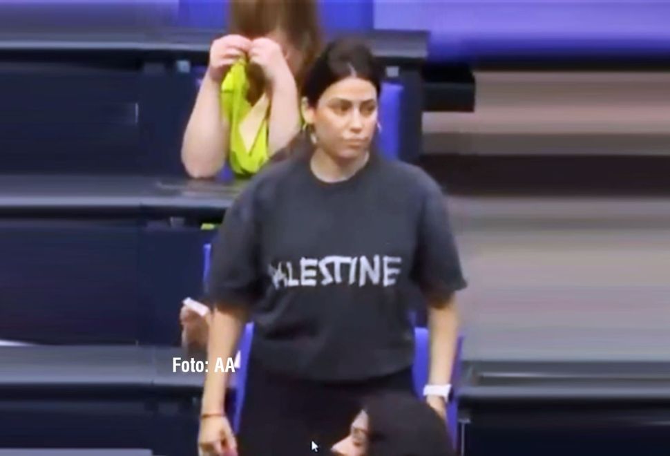 Sol Partili Köktürk, Filistin Tişörtü Nedeniyle Meclis’ten Çıkarıldı