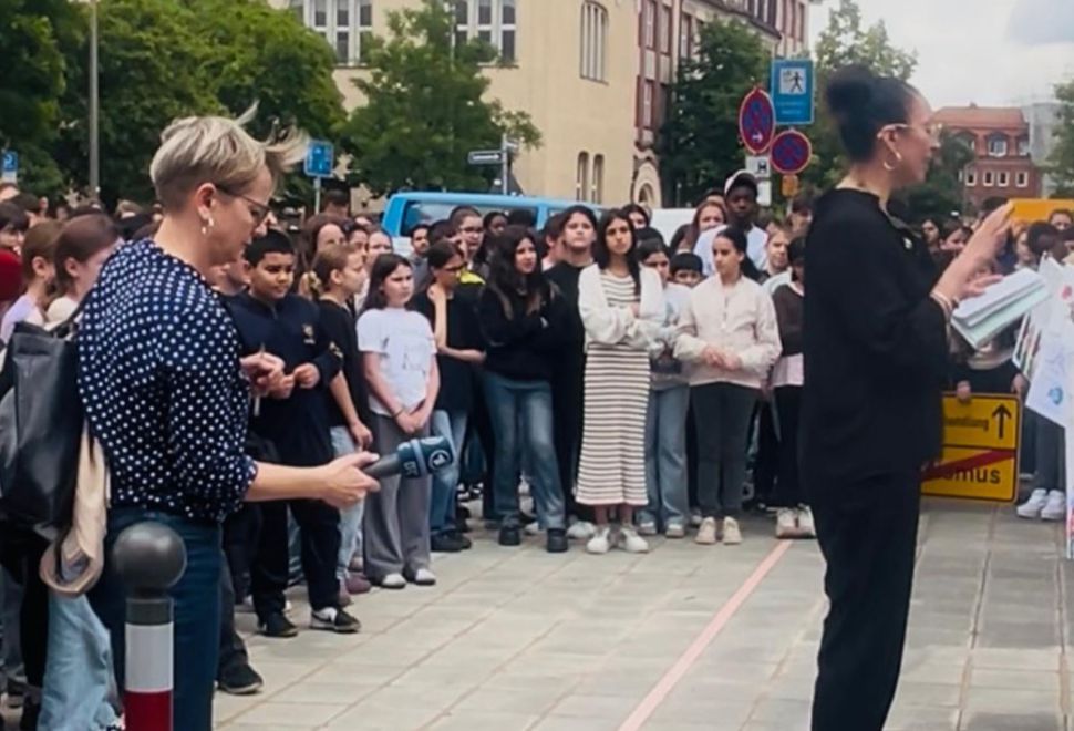 Öğrenciler İsmail Yaşar’ı Unutmadı