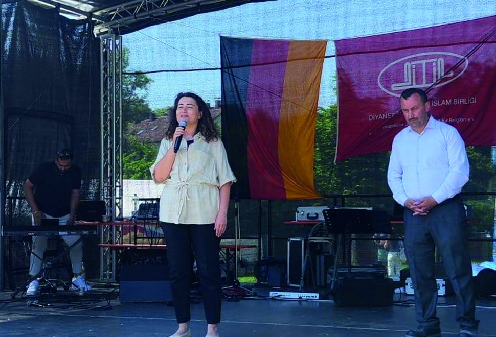 Ditzingen’de 5. Ochsenfest Festivali Coşkusu