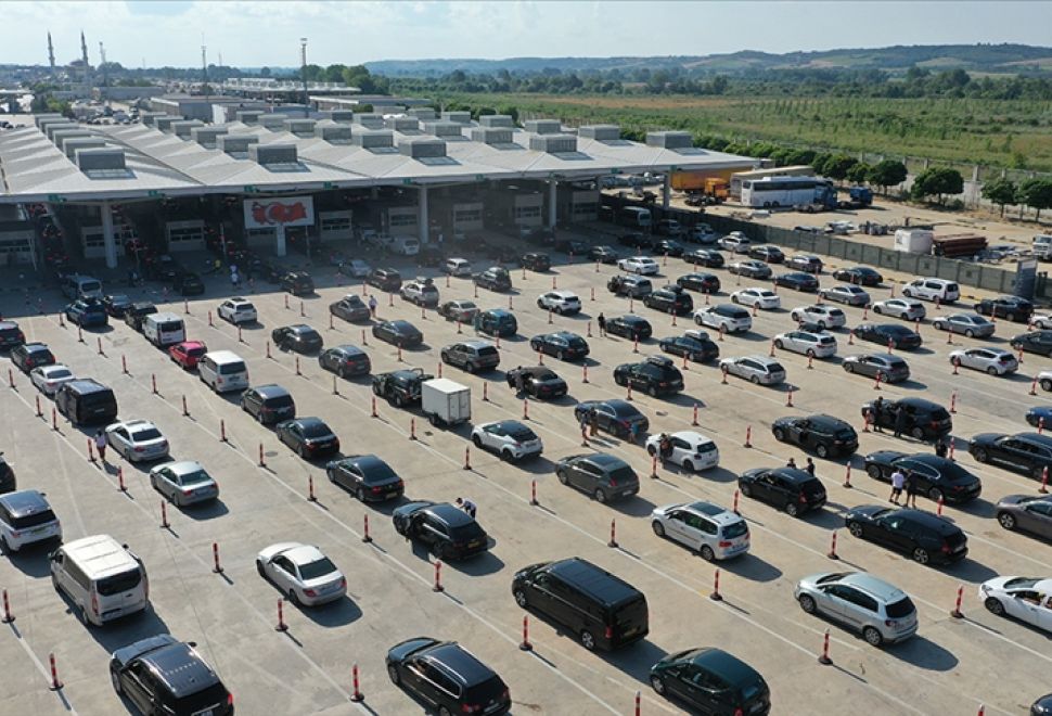 Avrupa’daki Türklerden Türkiye’ye Akın