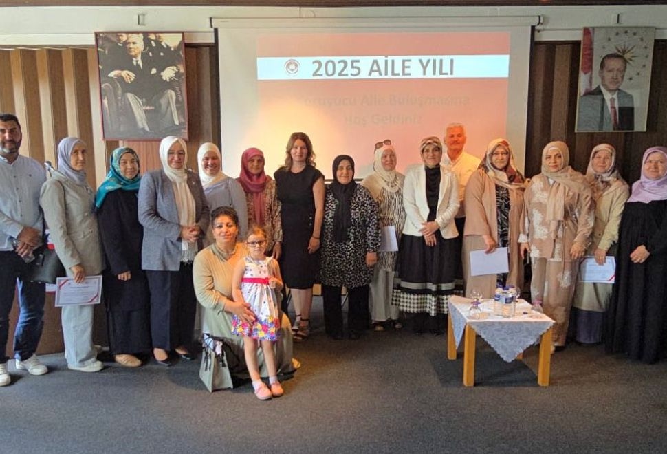 Köln’de Koruyucu Aileler Buluştu