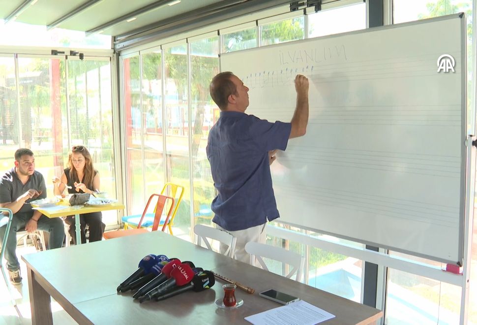 Sümer Ezgü’den Müzik Eleştirisi