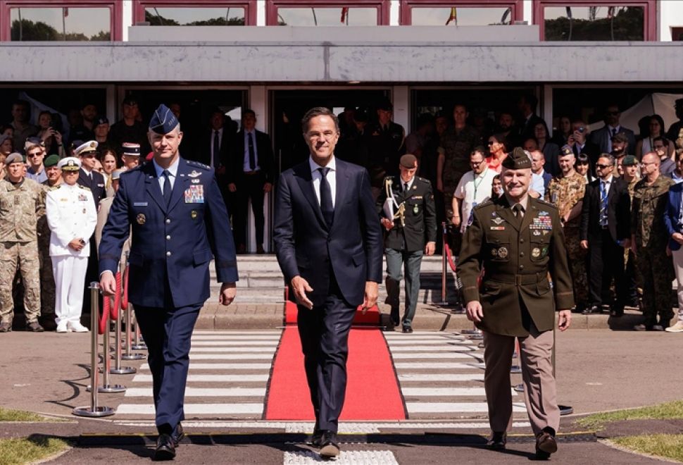 NATO’da Komuta Değişimi