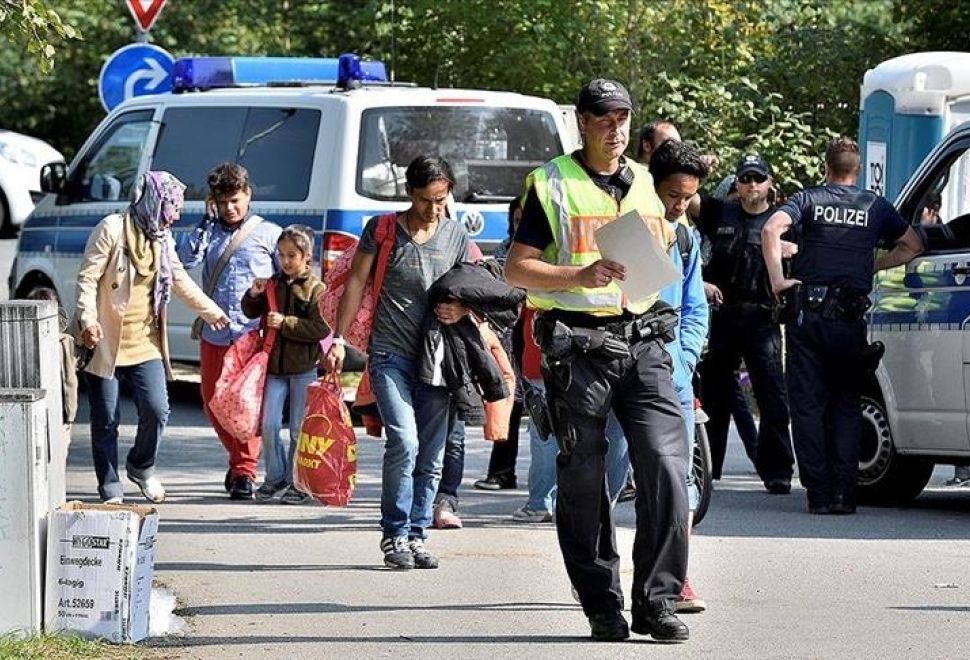 Almanya’da Sığınma Başvuruları Yüzde 43 Azaldı